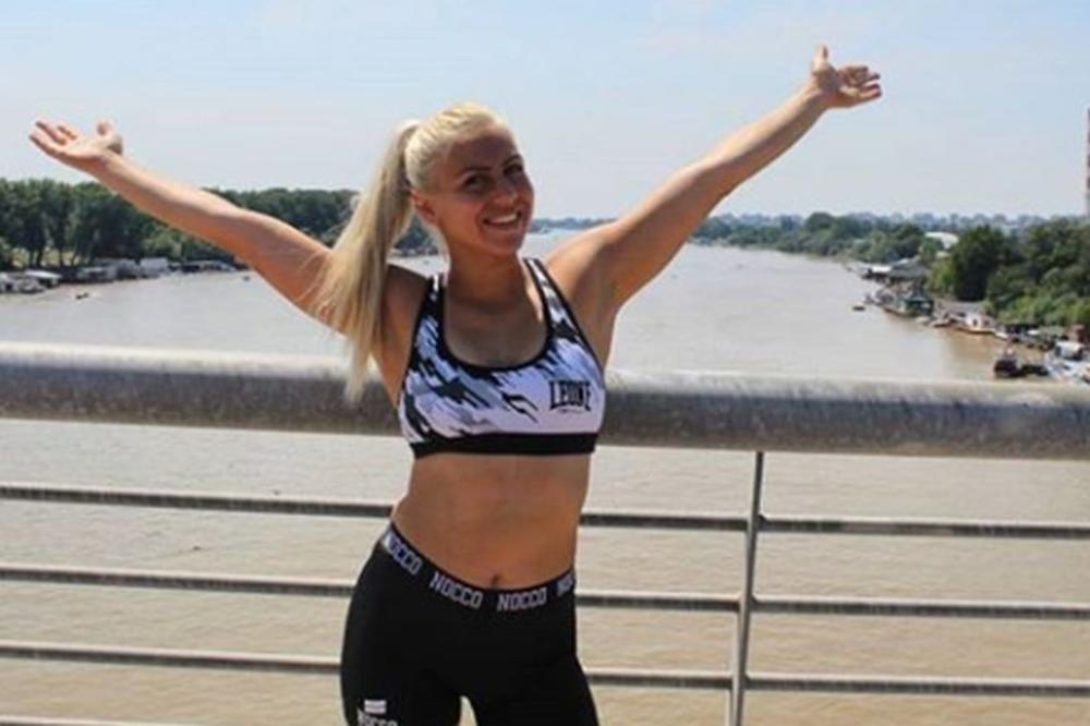 SRPSKA LEPOTICA ULAZI U OKTAGON: Plavokosa bomba sa topovima u pesnicama prelazi na MMA!