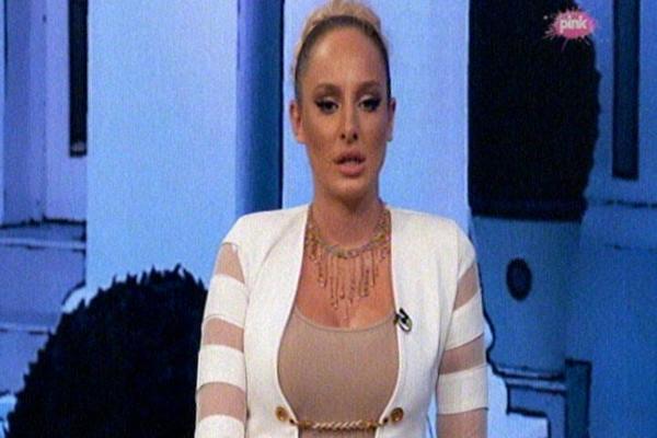 SARO, DETE ĆE TI PEVATI NA ROMSKIM SVADBAMA! Zbog uvrede na račun Lune Đogani, Sari stužu KLETVE!