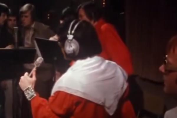 PEVAČ JE PREMINUO, A OD SMRTI MU PRISTIŽU MILIONI! Svi smo se kunuli u legendu, ali ovi novci i cifra šokiraju