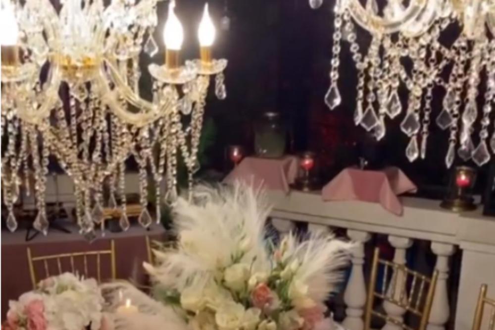 KARLEUŠA NA ROĐENDANSKOJ ŽURCI SLUŽILA GOSTE IZ ZLATNIH TANJIRA, ALI TO NIJE SVE! Pogledajte slike PRIVATNE ARHIVE