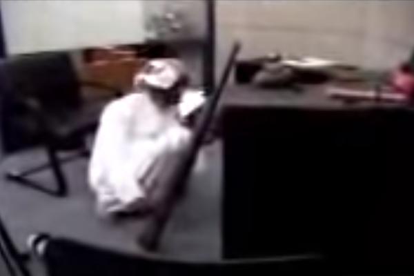 OTAC JE BIO BESPOMOĆNI INVALID, MAJKU JOJ KLALI NA OČI! Svi se pitaju kako je DEVOJČICA SA PUŠKOM postala ubica