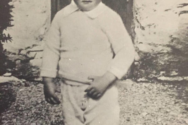 EILIS KENNEDY: GAN TIONLACAN