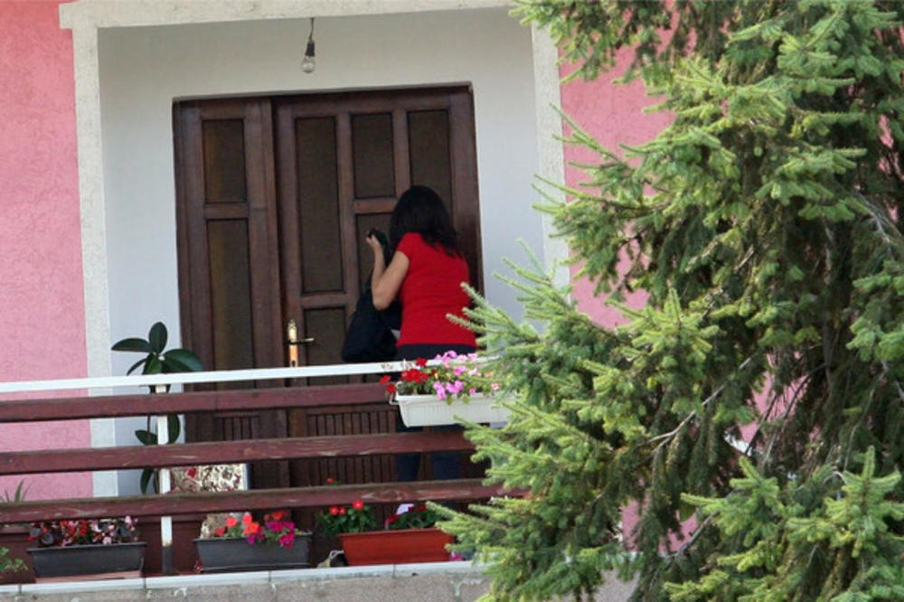 SKROMNA KUĆA U RODNOM SELU, EVO GDE JE TANJA SAVIĆ ŽIVELA PRE UDAJE: Daleko od luksuza i raskoša, ŠTA REĆI ZA OVO