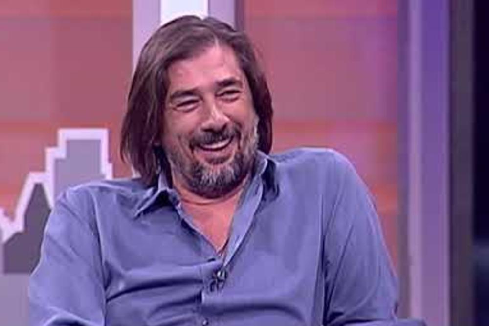 OBJAVLJENA FOTKA ROĐENOG BRATA VOJINA ĆETKOVIĆA: Sličnost potpuno ZAKUCAVA, svi gledaju i ne mogu da POVERUJU!