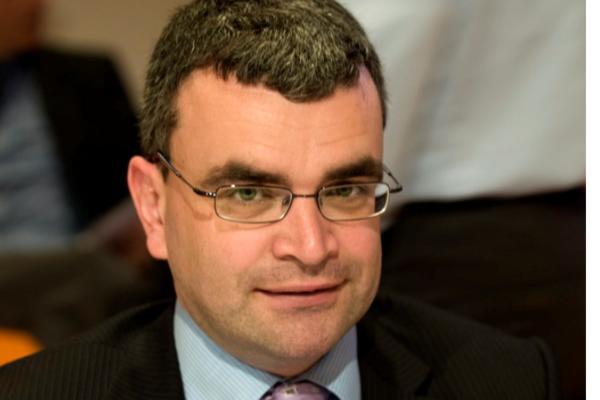 DO SADA NEVIĐENO IKADA: Nećete verovati zbog čega je ministar privrede u Irskoj podneo OSTAVKU I TO SAM!