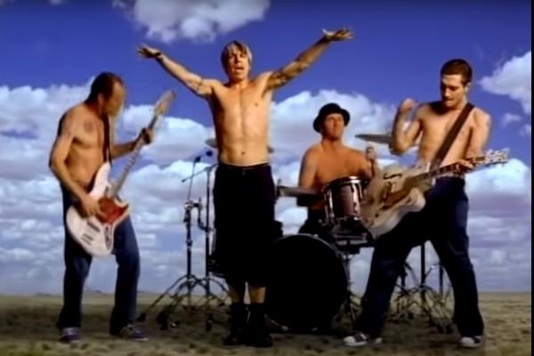 PREMINUO LEGENDARNI MUZIČAR IZ NEPOZNATOG RAZLOGA! Ceo svet uvijen u crno