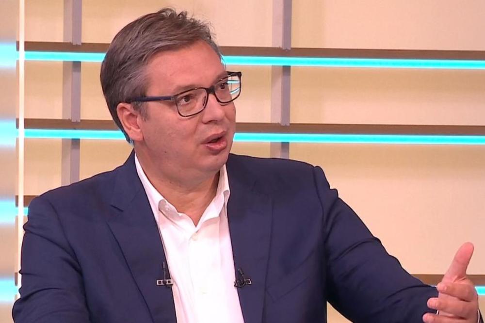 VUČIĆ STAO PRED GRAĐANE SRBIJE SA VAŽNOM PORUKOM! Boriću se protiv teorija zavere, vakcinu ću primiti prvi!