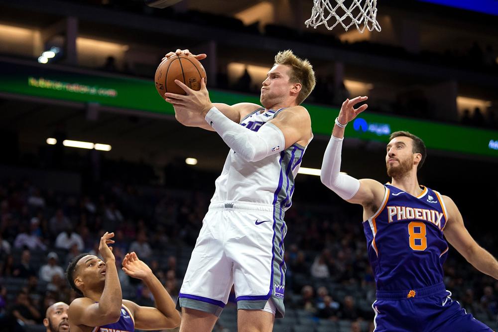 ZVANIČNO: Erik Mika je novi igrač Partizana - evo na koliko je potpisao!