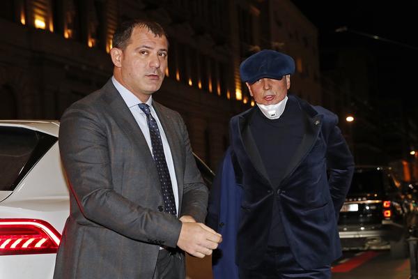 MIHIN 'POKLON' ZA DEKIJA I ZVEZDU: Na Marakanu stže napadač od 7.000.000 evra!