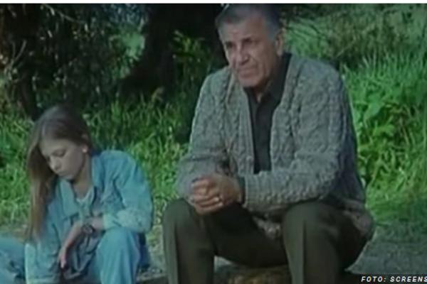 GLUMILA JE UNUKU BATE ŽIVOJINOVIĆA, PA JE ODJEDNOM OTIŠLA IZ SRBIJE: Gde je i šta danas radi mlada glumica?