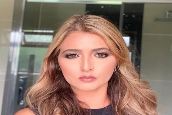 IMA 50 GODINA, A IZGLEDA KAO MALOLETNICA! Nema nikakav lažni trik za mladolikost, evo u čemu je tajna njene lepote