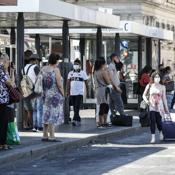 CRNA GORA JE U VELIKOM PROBLEMU, KORONA DIVLJA: Broj novozaraženih danas je jako visok!
