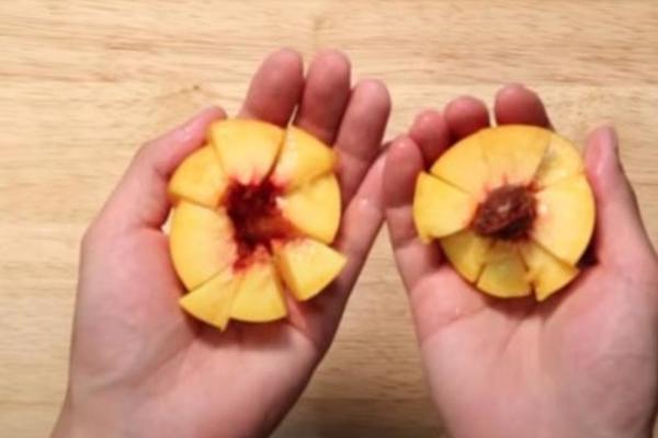 JEDNA BAKA PODELILA JE SAVET ZLATA VREDAN: Evo kako da TVRDE BRESKVE pretvorite u MEKANE i ZRELE preko noći (VIDEO)