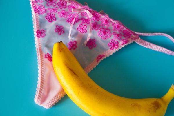 DA LI STE ČULI ZA FENOMEN "LETNJI PENIS"? Srpkinje su oduševljene, STALE U RED da pogledaju kako IZGLEDA TO ČUDO