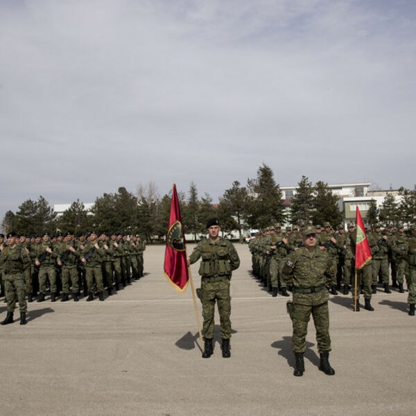 PODNETA PRIJAVA PROTIV OSOBE KOJA JE POKAZIVALA OVK ZASTAVU; Oglasio se Aksentijević