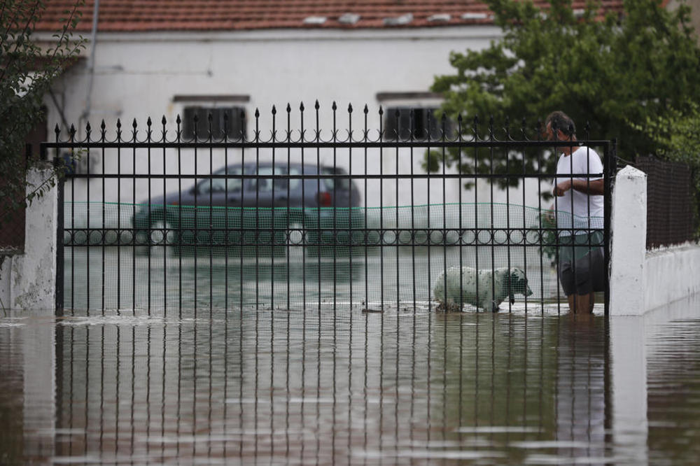 JAKO NEVREME ZAHVATILO JE GRČKU! Srpskim turistima sada ostaje samo DA SE NADAJU