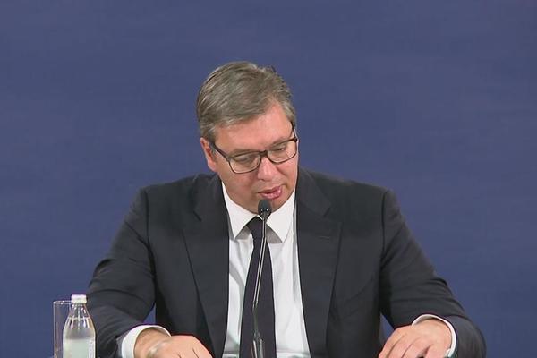 DUBOKO SAM POTRESEN VEŠĆU O SMRTI NAŠIH PILOTA KOJI SU ŽIVELI ZA SRBIJU: Vučić uputio saučešće porodicama!