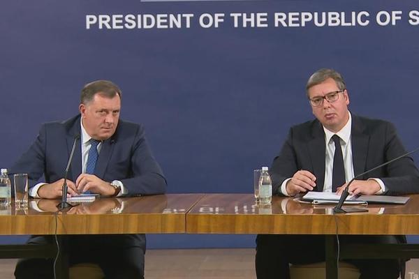 NAJAVLJENO: Vučić sutra u Beogradu sa Dodikom!