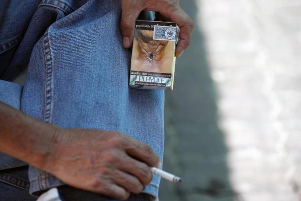 SRBI NAJVIŠE UMIRU OD RAKA PLUĆA U EVROPI: Svaka treća punoletna osoba puši, PORAŽAVAJUĆE BROJKE!