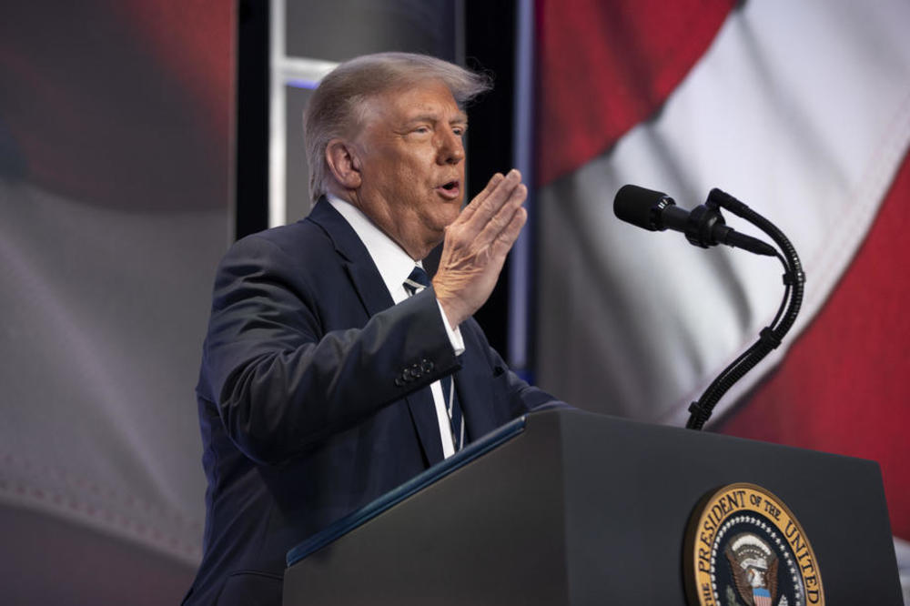 TRAMP JE NAROD UVERAVAO DA JE STANJE SA KORONOM POD KONTROLOM: Otkrivao šta je pričao privatno