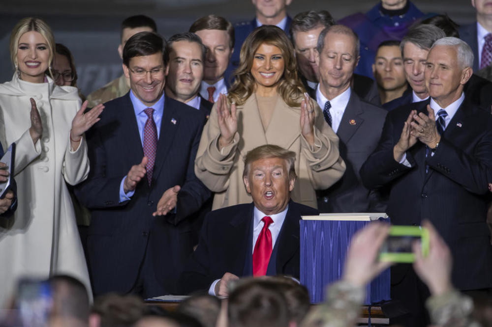 ŠOOOOK! Evo koliko godina ima Ivanka Tramp!