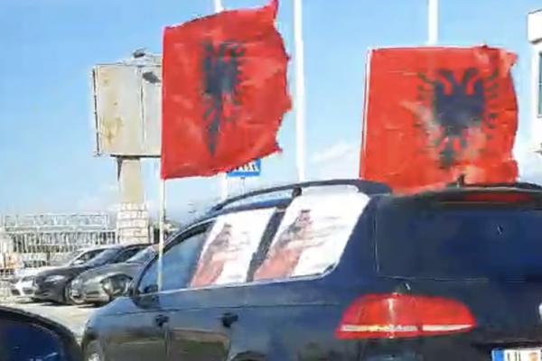 VELIKI SKANDAL PRED IZBORE, POLICIJA NIJE PRSTOM MRDNULA! Albancima dozvoljeno nešto što se do sada nije smelo