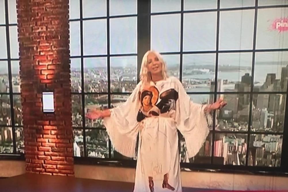 Folkerku prozvali zbog HALJINE SA BELIM ANĐELOM U JUTARNJEM PROGRAMU: Ovo je SVETOGRĐE, užas!