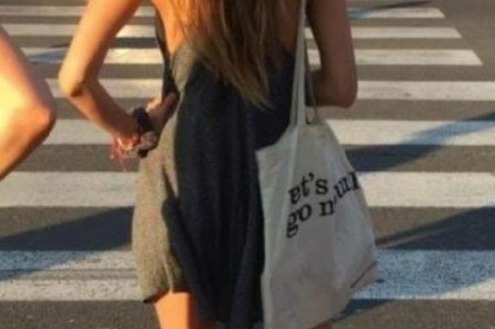 ZGODNA DEVOJKA ŠETALA JE BEOGRADOM, KAD SU JOJ VIDELI NOGE, POTPUNO SU ODLEPILI: Pogledajte šta je obukla! (FOTO)