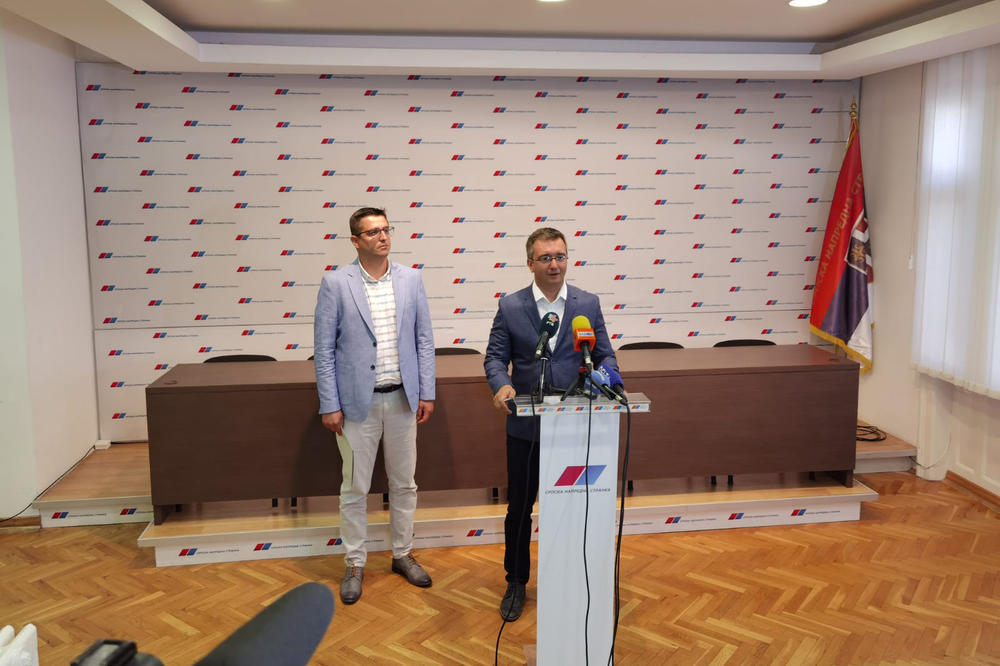 Predsednik Pokrajinskog odbora "Dveri" Radoš Pejović prešao u SNS