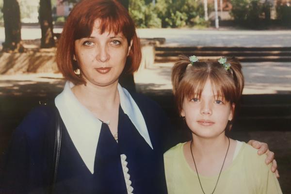 ESTRADA U ŠKOLSKIM KLUPAMA! Tamara nam je otkrila po čemu pamti svoju prvu simpatiju!