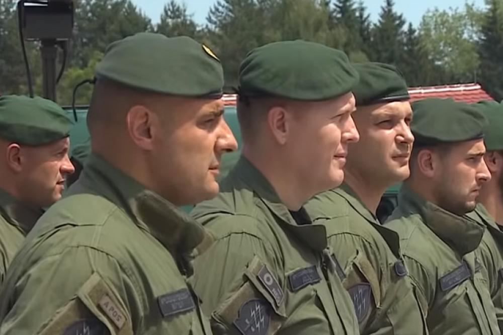 Počeo vojni rok u Hrvatskoj, budućih vojnika nikad više: Puna kasarna, a dobili su i povišicu od čak 200 evra