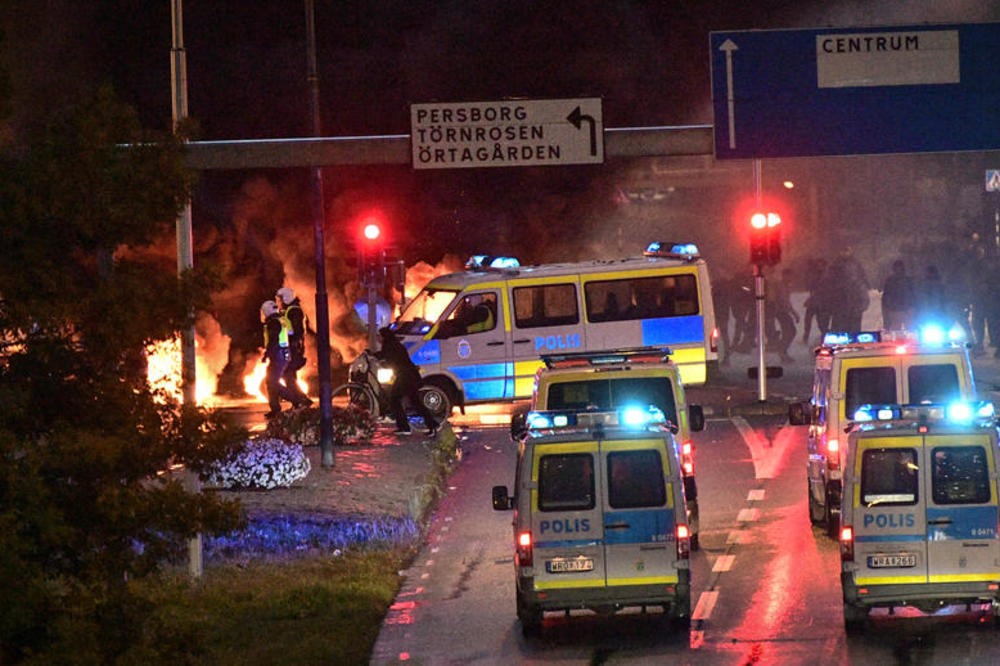 ŠVEDSKA POTPUNO PUKLA, TRAŽI POMOĆ OD NORVEŠKE I FINSKE: Skupo ih je koštao ŠVEDSKI MODEL za borbu protiv KORONE