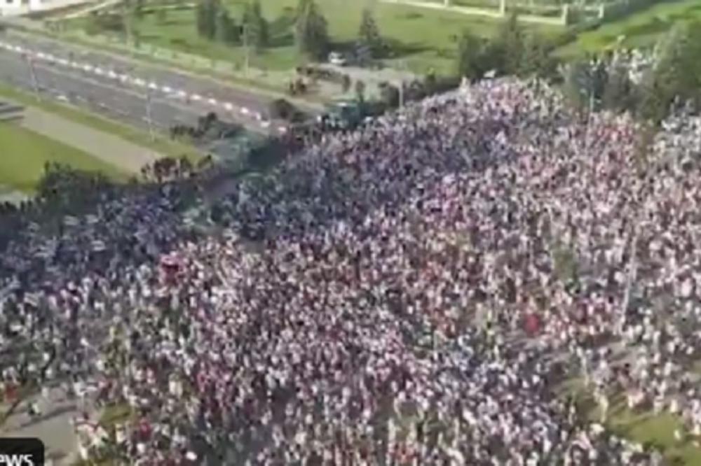 Protesti u Minsku, 125 uhapšeno, raspoređeni vodeni topovi! (VIDEO)