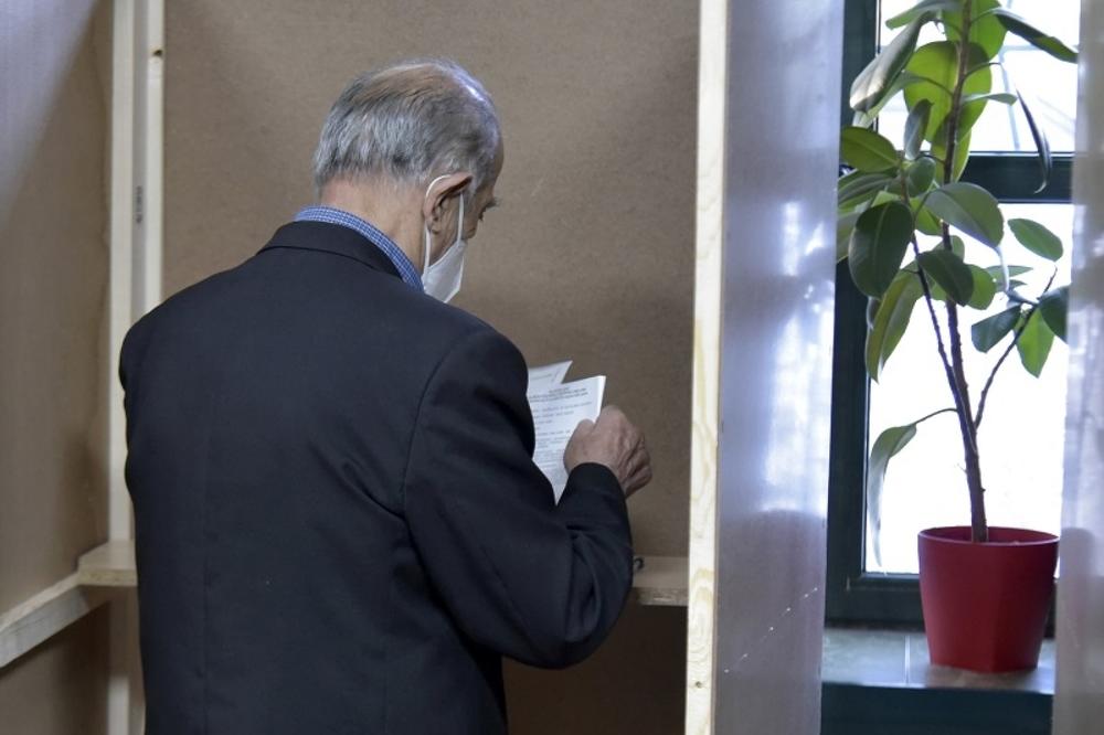 IZAŠLI PRVI REZULTATI IZBORA U NIKŠIĆU!