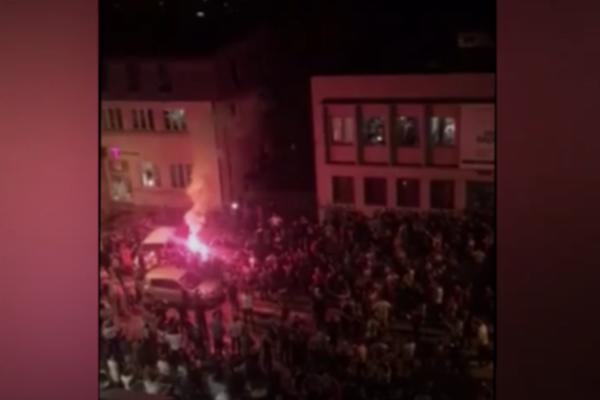 SLAVLJE U CRNOJ GORI, SVI IZAŠLI NA ULICE: Građani u centru pevaju Oj Kosovo, Kosovo! (VIDEO)