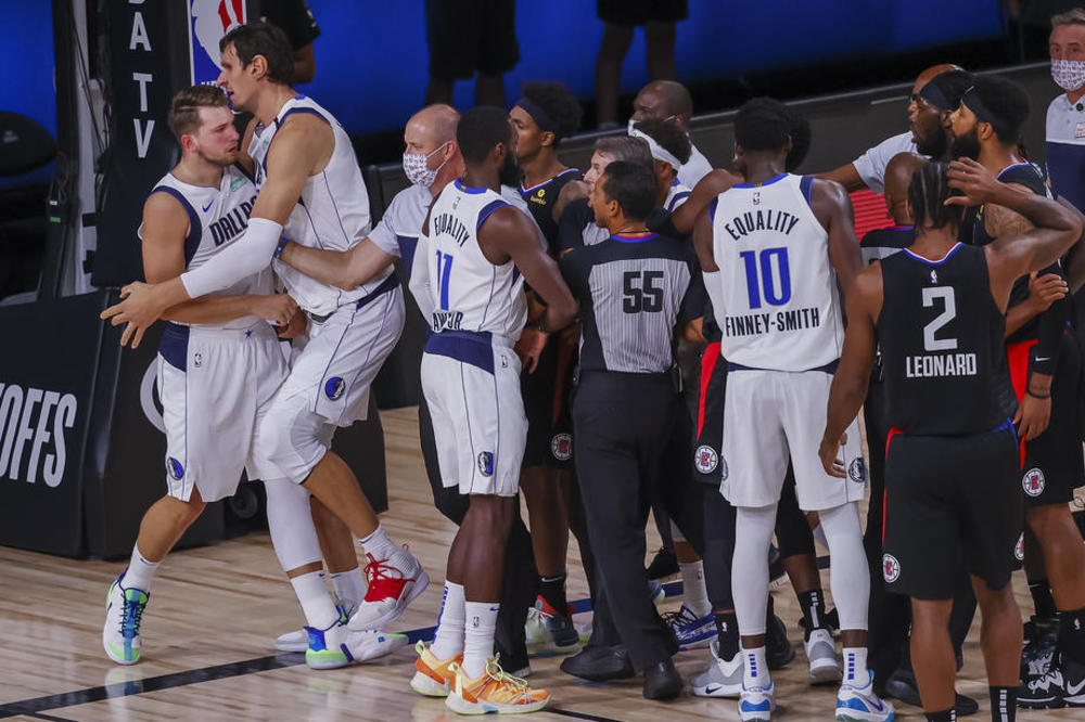 DONČIĆ NIJE MOGAO SAM I OVOG PUTA: Kavai razbio nade Bobijevog Dalasa u plej-ofu!