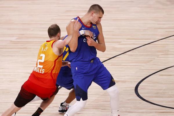 PORUKA NBA LEGENDE ZA JOKIĆA: Ako Denver želi da pobedi Jutu, onda Nikola mora da iskoči!