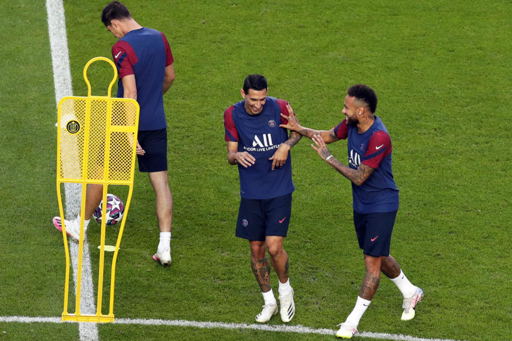 KORONAVIRUS U EKIPI FINALISTE LIGE ŠAMPIONA: Imena se krila u tajnosti, ali je otkriveno o kojim igračima je reč!