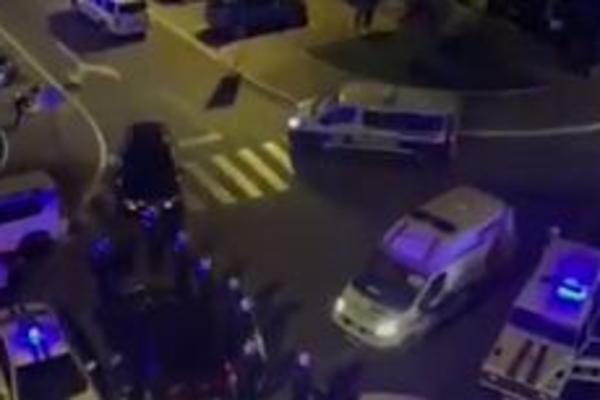 STRAŠNA TUČA NA ULICAMA PODGORICE, LETELO KAMENJE: Pobile se pristalice Mila i pobedničke koalicije! (VIDEO)