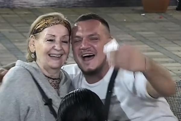 LEPA LUKIĆ U PAROVIMA SAMU SEBE NAZVALA FUKSOM, A ONDA IZJAVILA DA GORI KAO BUKSNA! Ovo je NAJSMEŠNIJI snimak IKADA