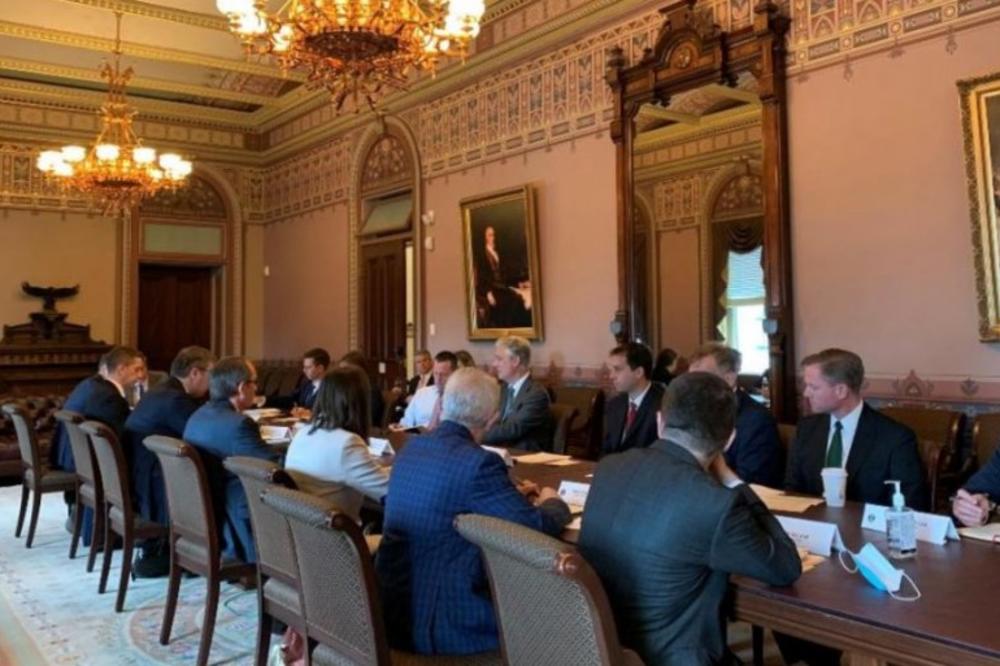 RASPORED SEDENJA SA SASTANKA U BELOJ KUĆI MNOGO OTKRIVA! Isplivale su slike, a ovo se nikada nije desilo!