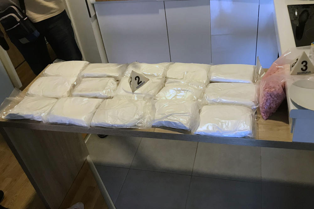 ZAPLENJENO 20 KG AMFETAMINA I VIŠE OD 2000 TABLETA MDMA: Palo 6 osoba zbog droge