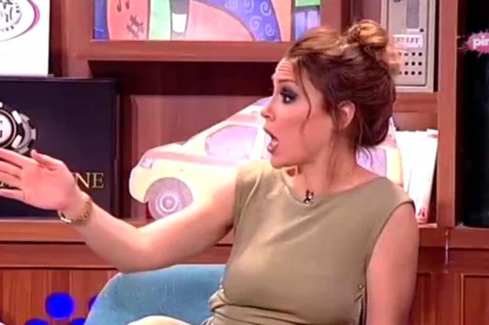 SKINULA SE VODITELJKA KOJA SE NIKADA NIJE SKINULA, MNOGO VRELO! Marijanu Mićić ćete sanjati posle prizora