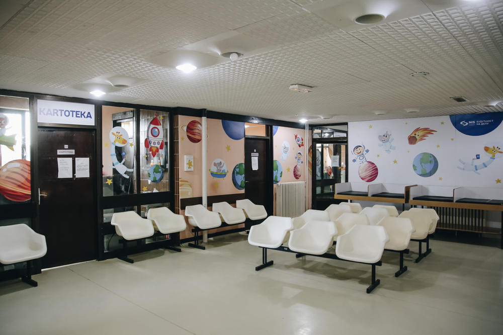 PACIJENT POBEGAO IZ KOVID BOLNICE U NIŠU: Policija ga pronašla u stanu, nije se opirao, ali je imao OVAJ IZGOVOR