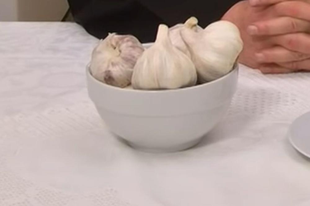 KOLIKO JE BELI LUK ZAISTA ZDRAV? 5 grupa ljudi ne sme u USTA DA GA STAVI