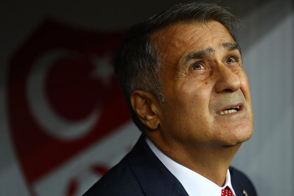 POSLE KATASTROFE U AMSTERDAMU SE OVO I OČEKIVALO: Turska smenila selektora!