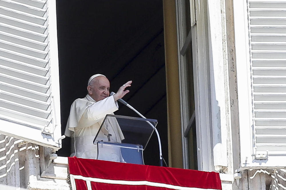 "OGROMNA PATNJA LJUDI" Papa Franja: Sirijski građanski rat jedna od najgorih humanitarnih kriza