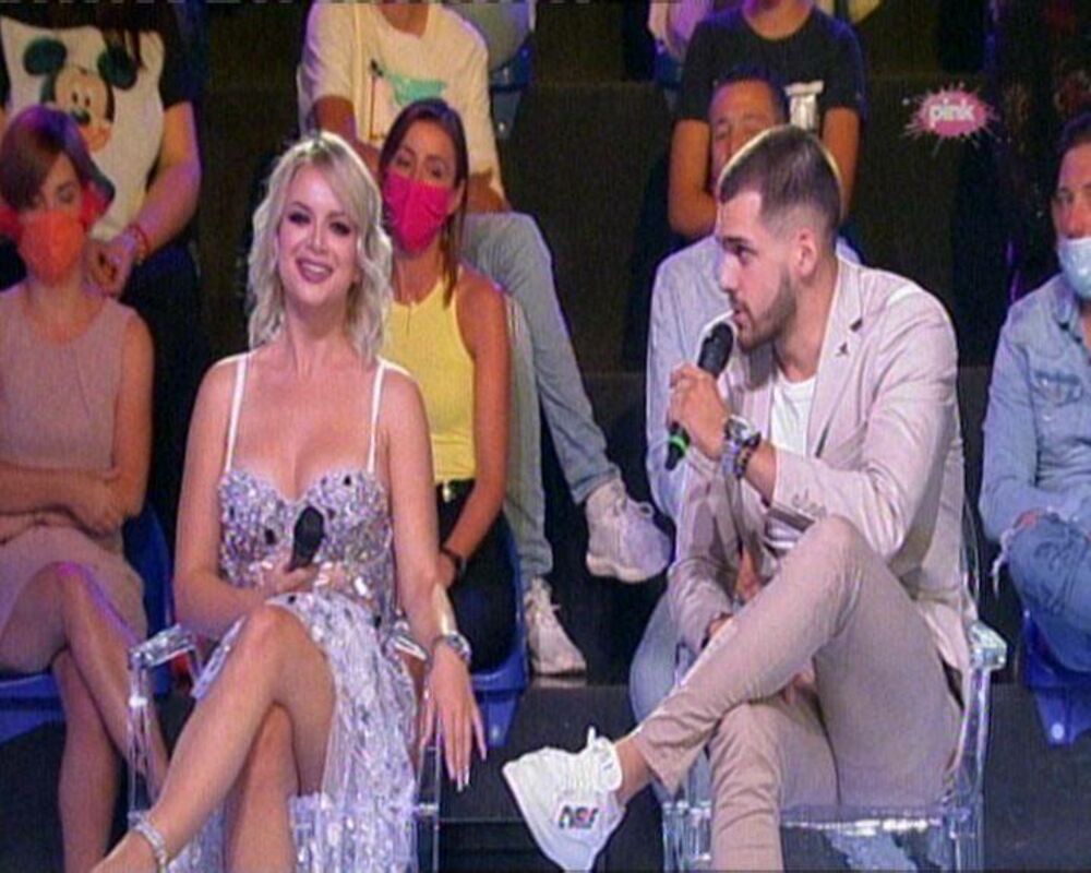 Anja Todorović, Cvele