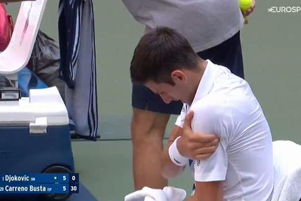 ĐOKOVIĆ POGODIO ŽENSKOG SUDIJU LOPTICOM: Drama u Njujorku, Noletu preti diskvalifikacija! (VIDEO)