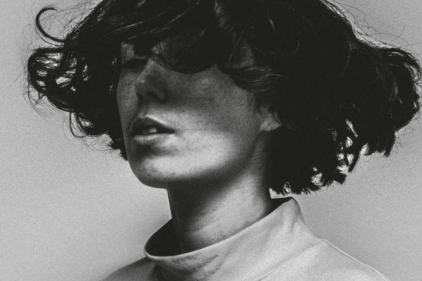 ČOVEK SENKA PREPORUČUJE: Ovo je pet albuma koje bi trebalo da preslušate danas (AUDIO)